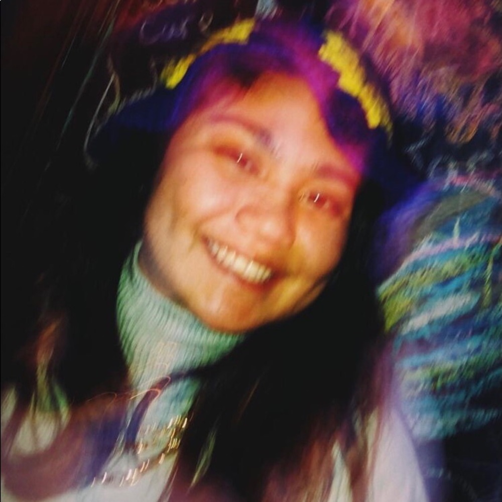 Meet your Posher, Jasmine